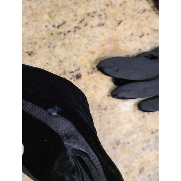 Vintage Size XS-S Black Velvet Stretch Formal 8.5" Gloves *hole - Picture 10 of 13